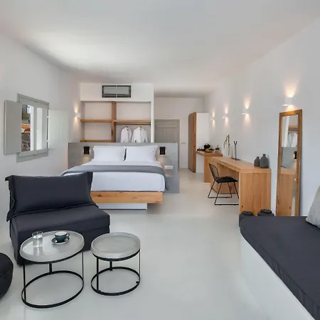 June Twenty 4* 卡特瑞杜斯