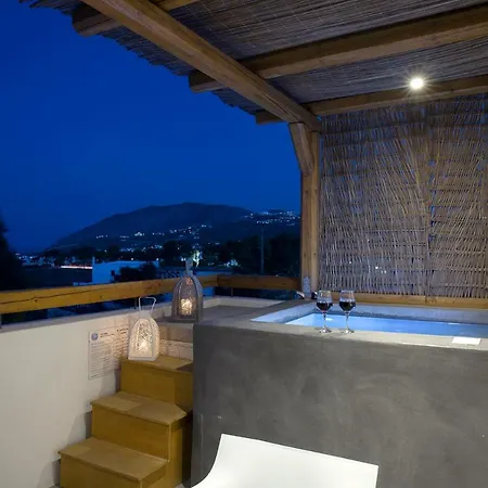 June Twenty Karterádos