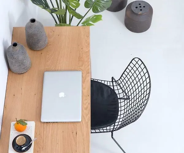 June Twenty Nocleg ze śniadaniem Karterados (Santorini)