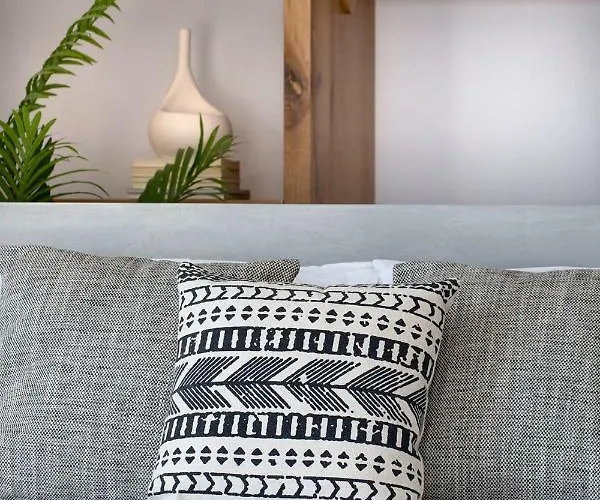 June Twenty Nocleg ze śniadaniem