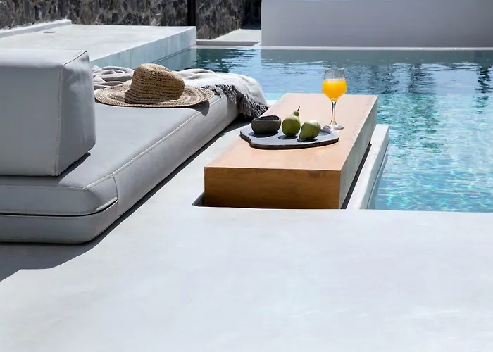 June Twenty Karterados (Santorini)