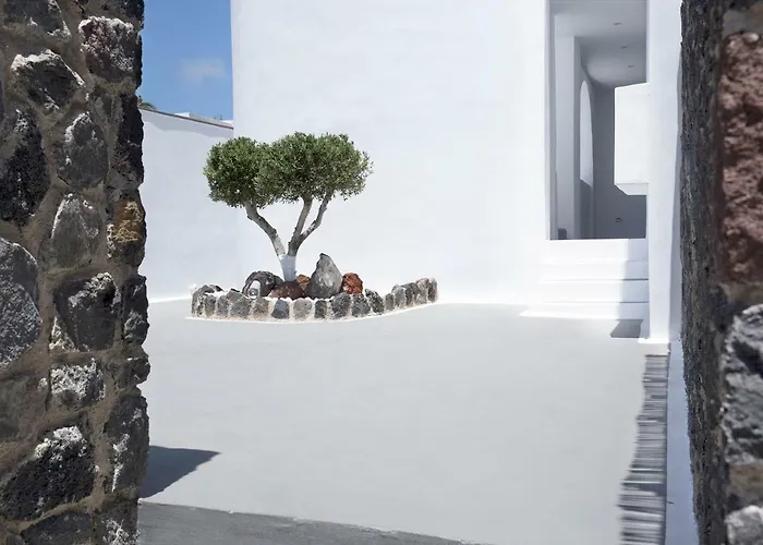 June Twenty Karterados (Santorini)