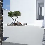 June Twenty Karterados (Santorini)
