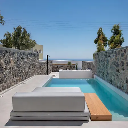 June Twenty Karterados (Santorini)