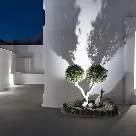 June Twenty Karterados (Santorini)