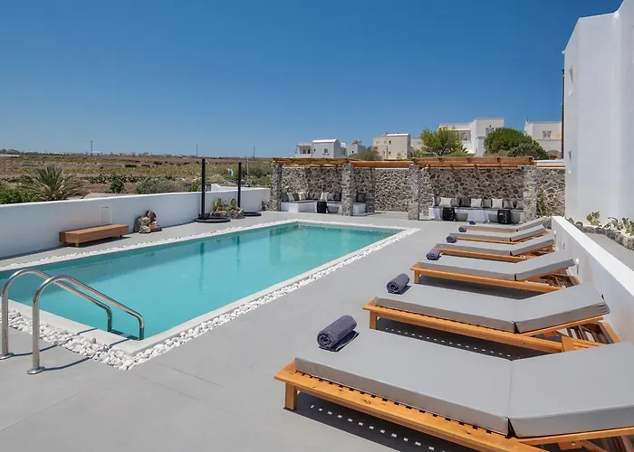 June Twenty Karterados (Santorini)