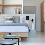 Bed and Breakfast June Twenty 4*