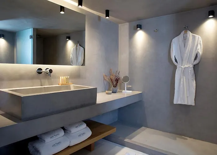 June Twenty Bed & Breakfast 4*